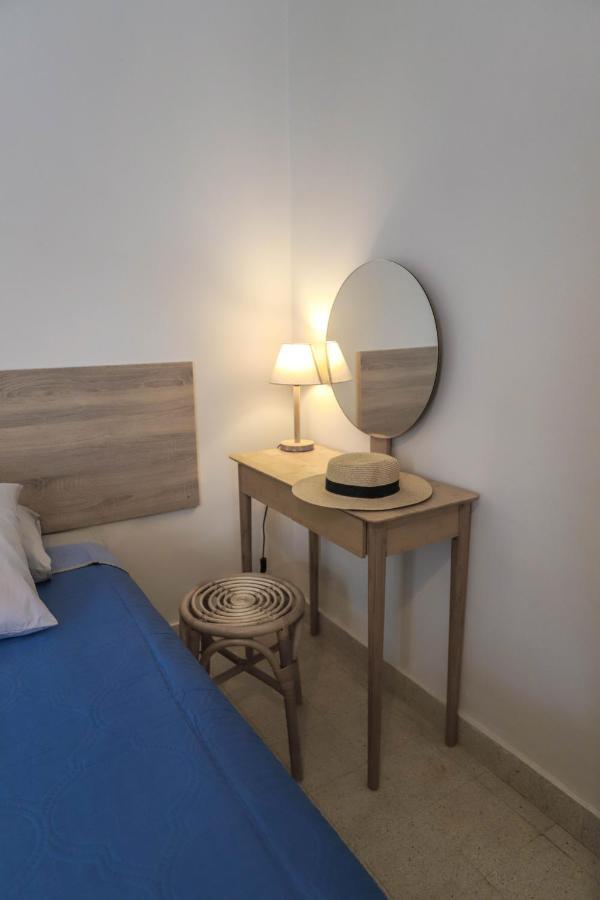 Traditional Town Garden Apartment Rhodes City Exterior foto